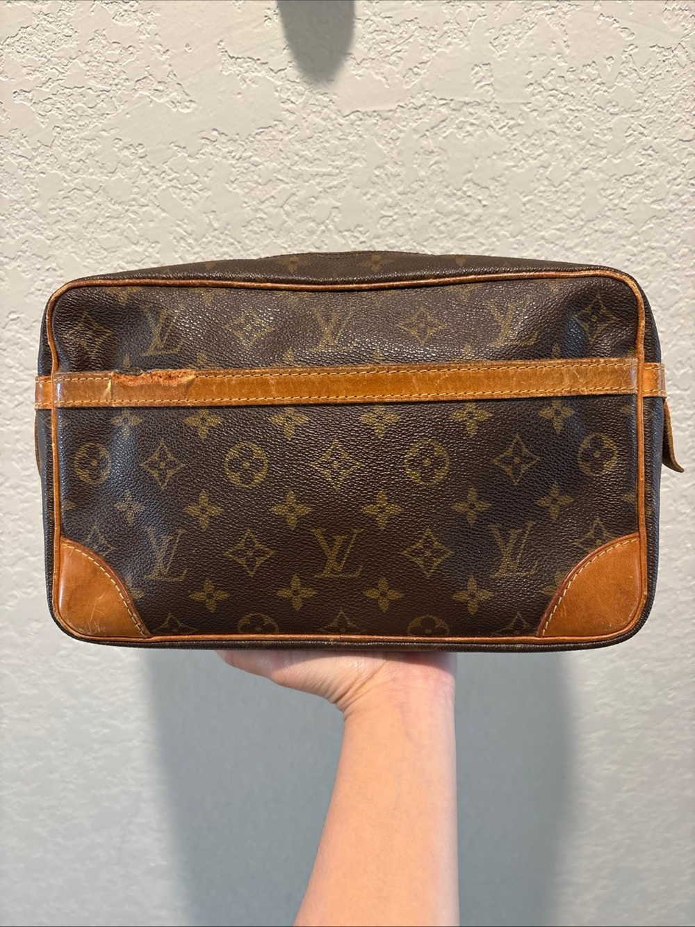 Louis Vuitton Compiegne 28 Monogram Clutch